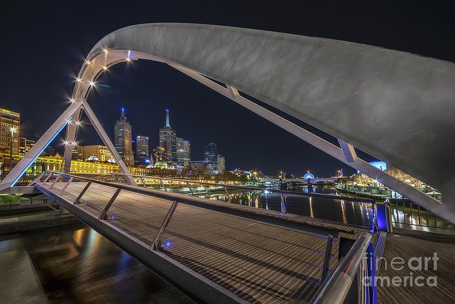 Southgate Bridge at Night by Ray Warren Southgate Bridge at Night by Ray Warren