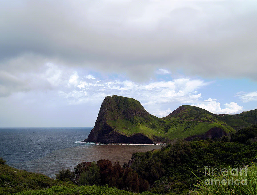 Southwest Coast of Maui Photograph by Patricia Griffin Brett