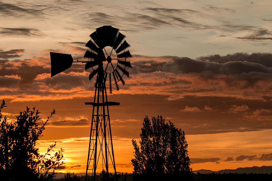 Southworth Windmill at Sunrise Photograph by E Faithe Lester