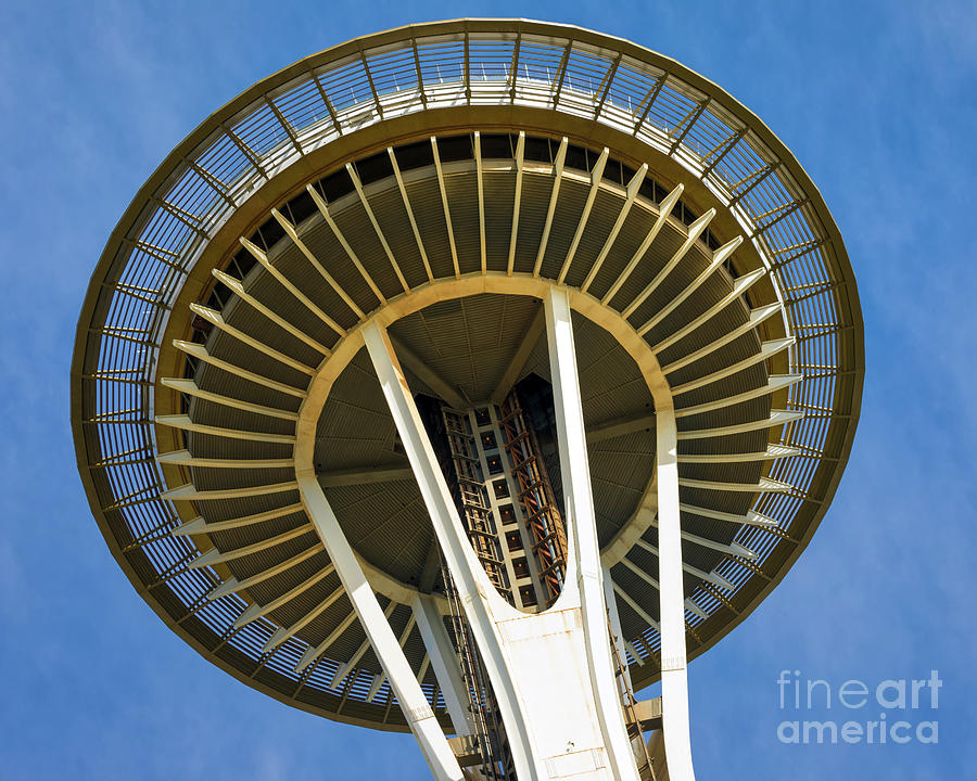 Space Needle 1 Photograph by Jerry Fornarotto