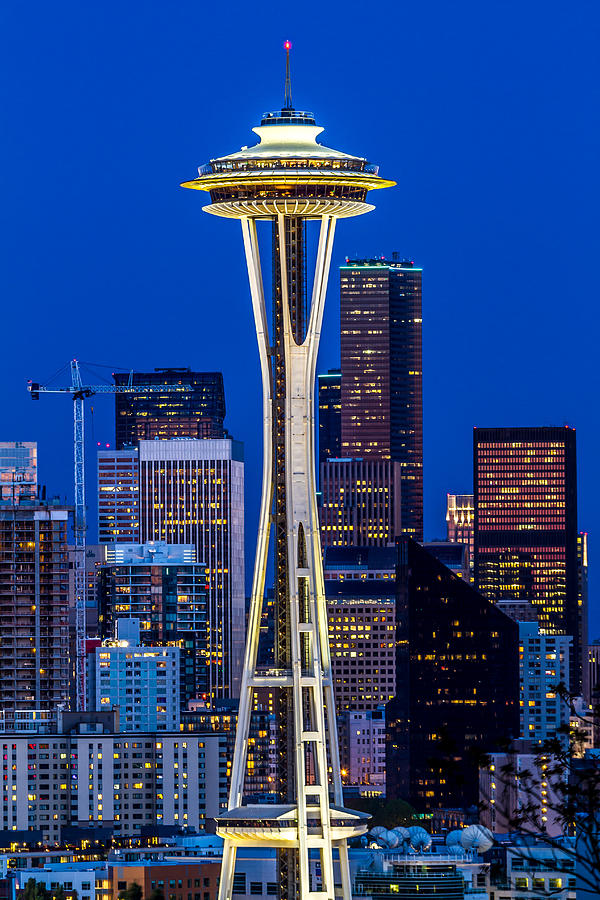Space Needle and Skyline at Dusk B Photograph by Rob Green