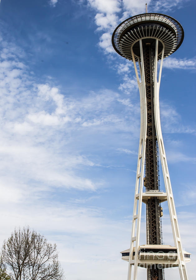 Space Needle Photograph by Suzanne Luft
