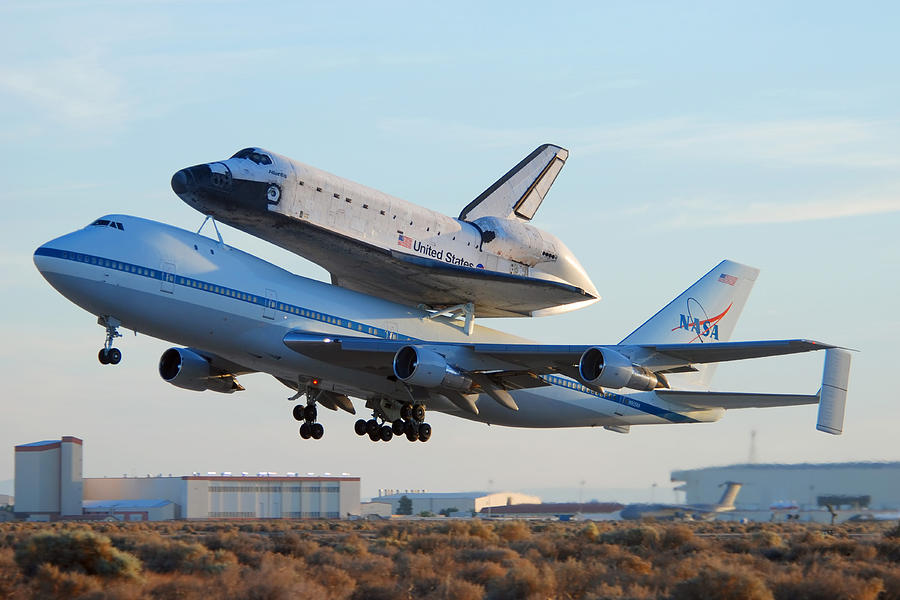 Space Shuttle Atalantis departs Edwards AFB July 1 2007 Photograph by Brian Lockett