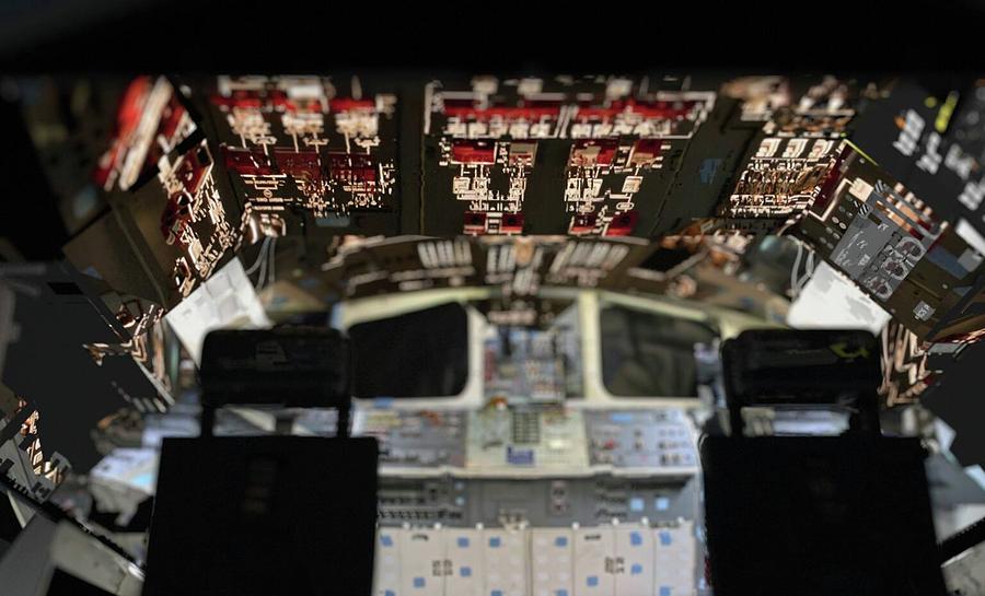 Space Shuttle Cockpit 2061