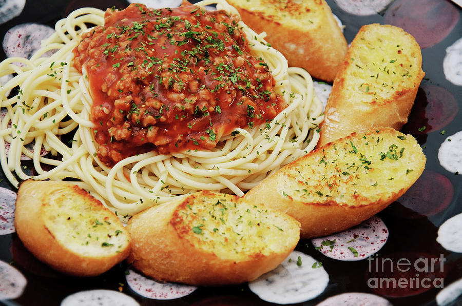 Spaghetti And Meat Sauce With Garlic Toast  Photograph by Andee Design