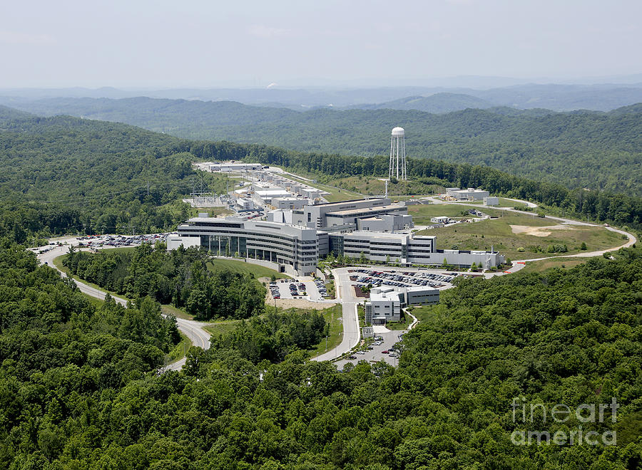 Spallation Neutron Source Photograph by Science Source