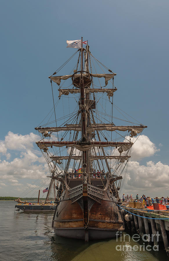 Spanish Galeon Photograph by Dale Powell