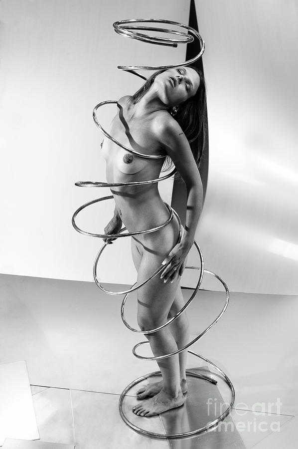 Black And White Photograph - Spiral Bound by Simon Pocklington