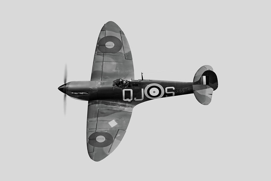 Spitfire Mk 1 R6596 QJ-S BW version Photograph by Gary Eason