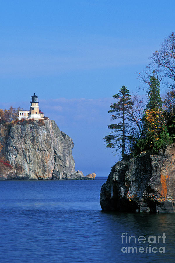 Split Rock Lighthouse - FS000120 Photograph by Daniel Dempster