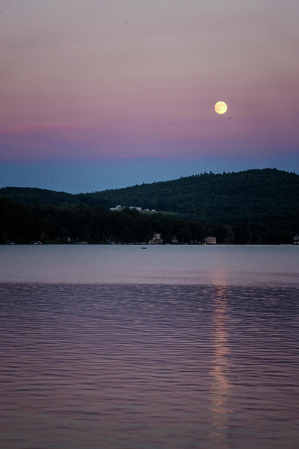 Chesterfield Nh Photograph - Spofford Moonrise by Tom Singleton