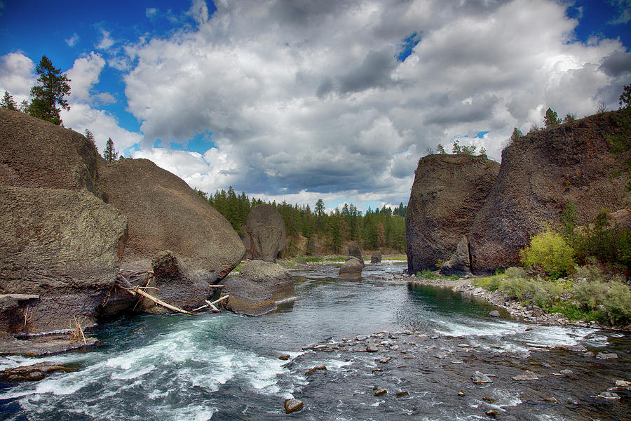 Spokane River at the Falls Photograph by Hugh Smith