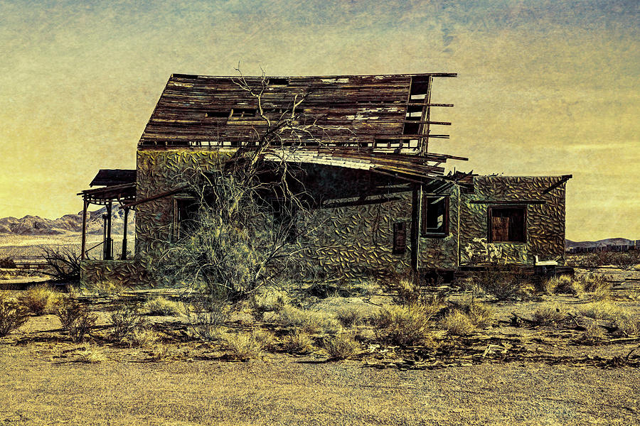 Spooky Broken House Digital Art By Stevie Benintende - Fine Art America