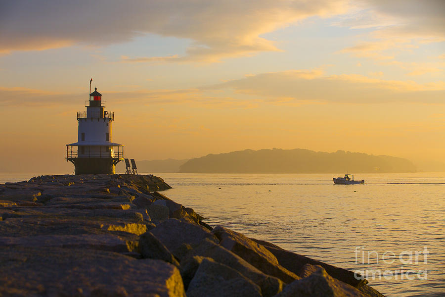 Portland Photograph - Spring Point Lighthouse at Dawn. by Diane Diederich