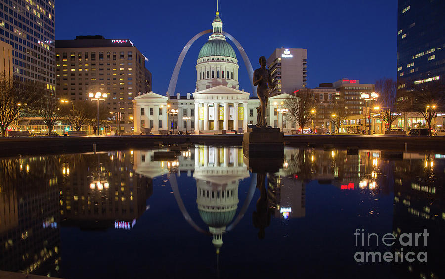 St Louis at night Photograph by Agnes Caruso