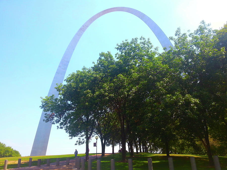 Tree Digital Art - St Louis Gateway Arch by Dante and Sierra Gazzaniga