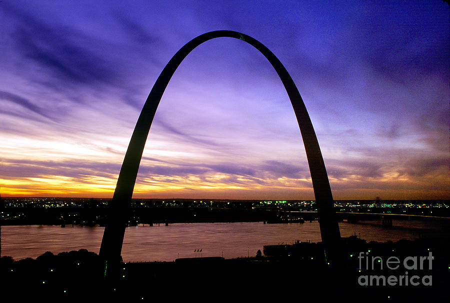St. Louis, Missouri Photograph by Wernher Krutein