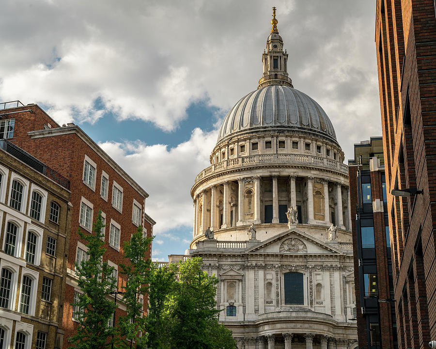 London Photograph - St. Pauls Cathedral by James Udall
