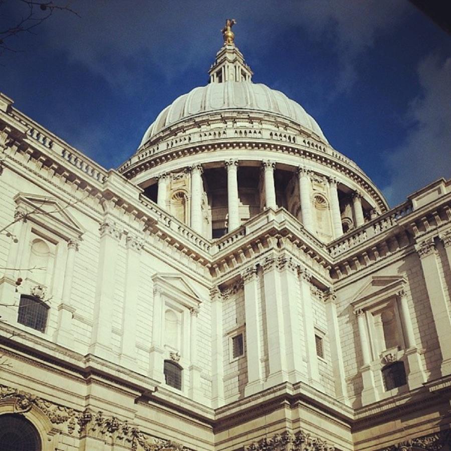 London Photograph - St Pauls

#london #uk by Julie Featherstone