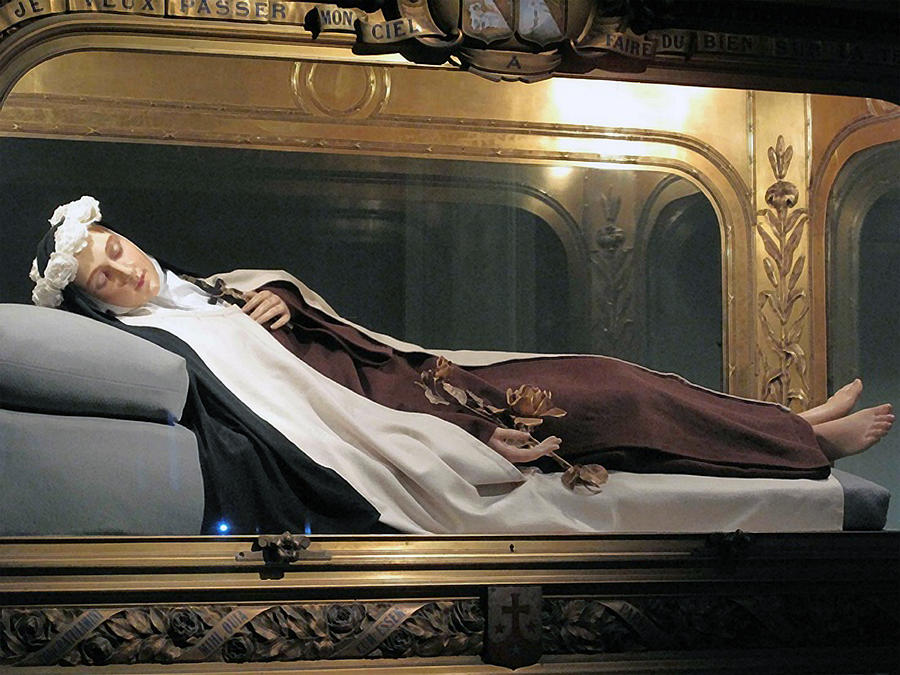 St Therese Incorrupt. Photograph by Samuel Epperly