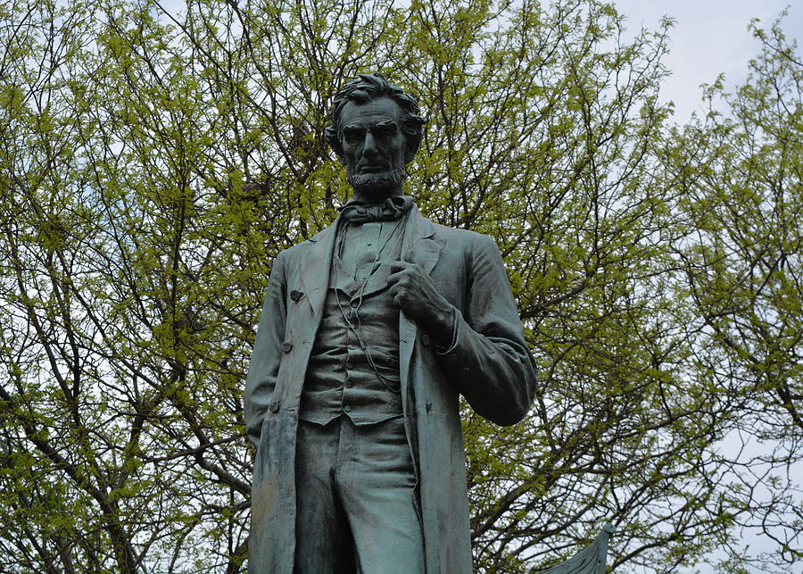 Abraham Lincoln Photograph - Standing Lincoln by Richard Andrews