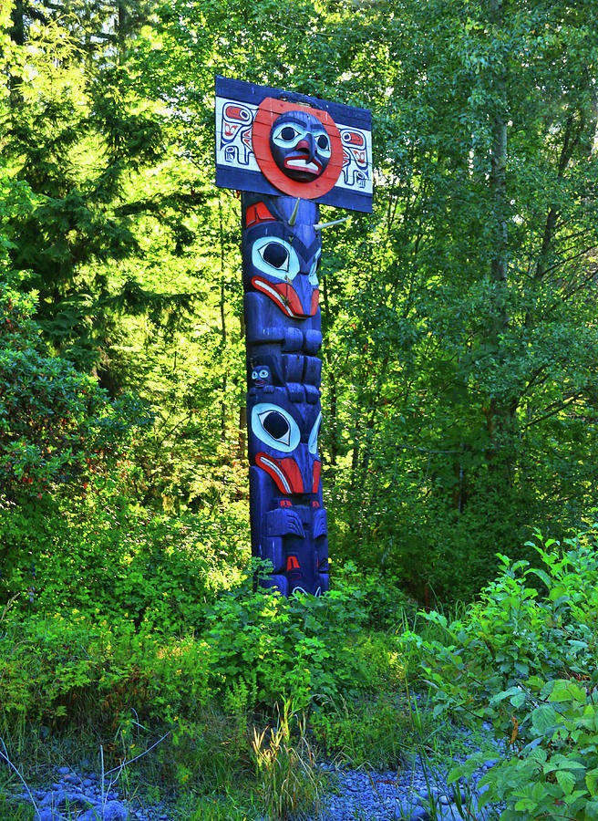 Stanley Park Totem Poles Vancouver, Canada Photograph by Ola Allen