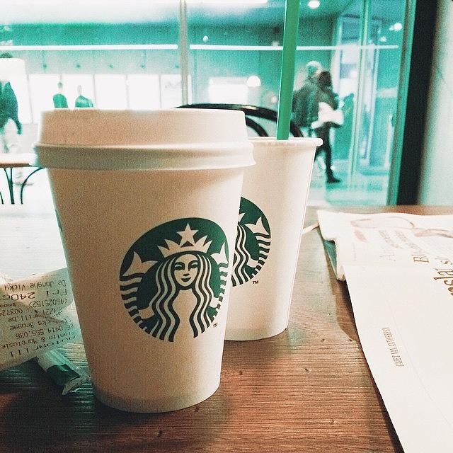 Starbucks Photograph - #starbucks Am Morgen by Anna Schwaab