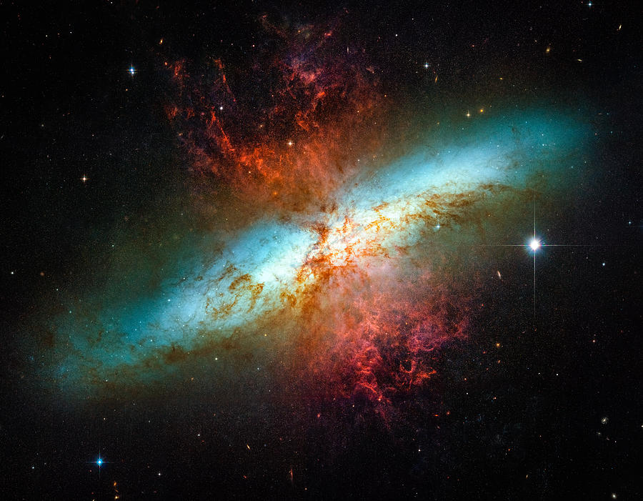 Starburst Galaxy M82 Photograph by Marco Oliveira - Fine Art America