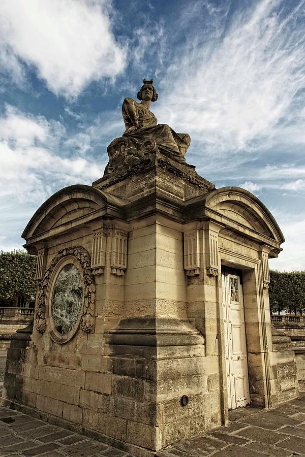 Statuary At Place De La Concorde  Photograph by Hany J