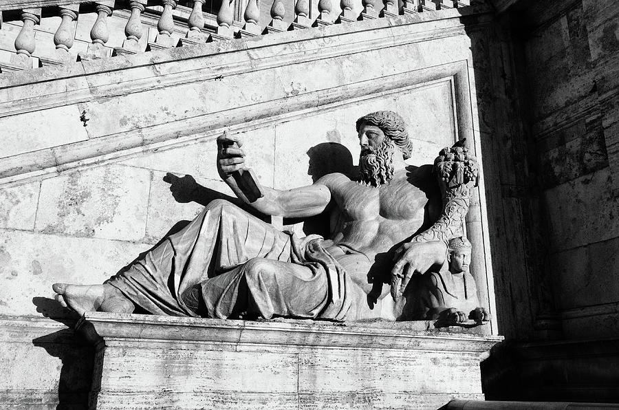Statue di Nilo Fontana Della Dea Capitoline Hill Sunset Rome Black and White Photograph by Shawn OBrien