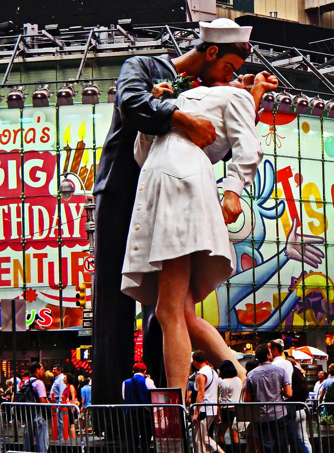 Times Square Photograph - Statue of Famous Photograph by Allan Einhorn