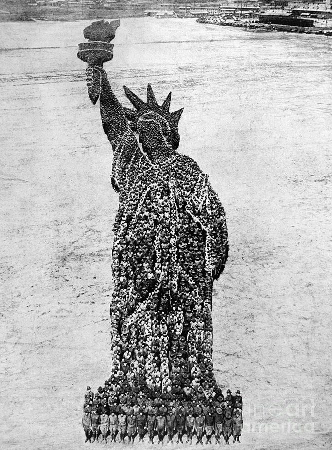 Statue Of Liberty, 1918 Photograph by Granger
