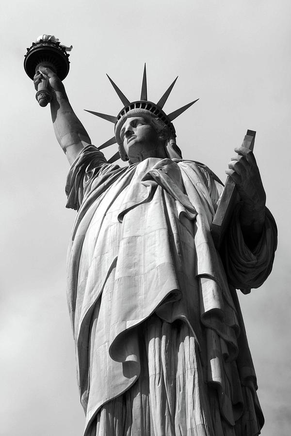 Statue of Liberty - BW 18 Photograph by Pamela Critchlow