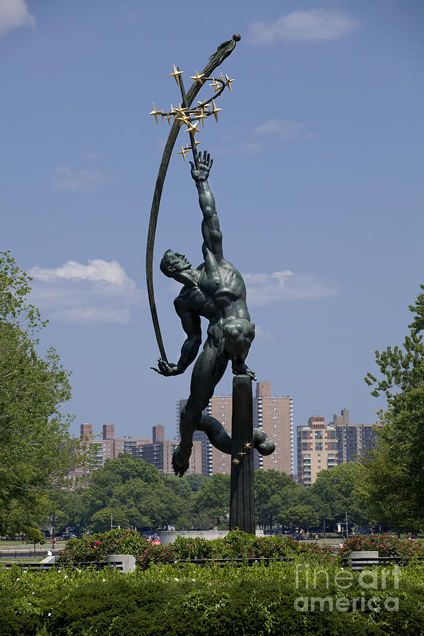 Statue of Rocket Thrower in Flushing Meadows Corona Park - Queens Photograph by Anthony Totah