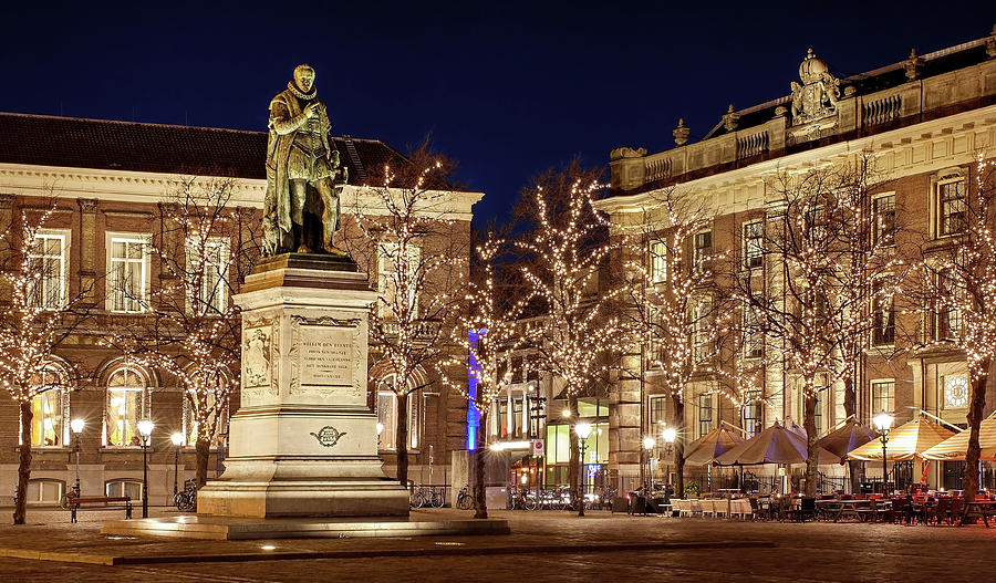 The Hague Photograph - Statue of William of Orange - The Hague by Barry O Carroll The Hague Photograph - Statue of William of Orange - The Hague by Barry O Carroll