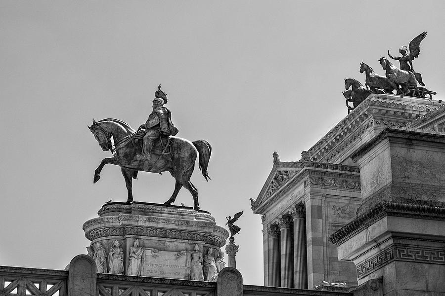 City Photograph - Statues in Altare della Patria Vittoriano in Rome Venecia Place by Guido Montanes Castillo