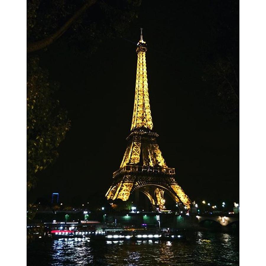 Paris Photograph - Stay Strong #paris #prayforparis by Shirley Chen