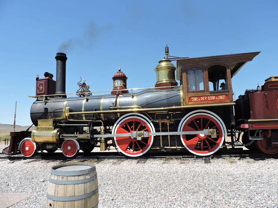 Steam Engine Photograph By Roberts Photography - Fine Art America