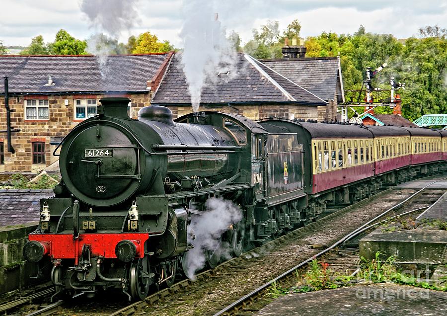 Steaming out of Grosmont Station Photograph by Martyn Arnold