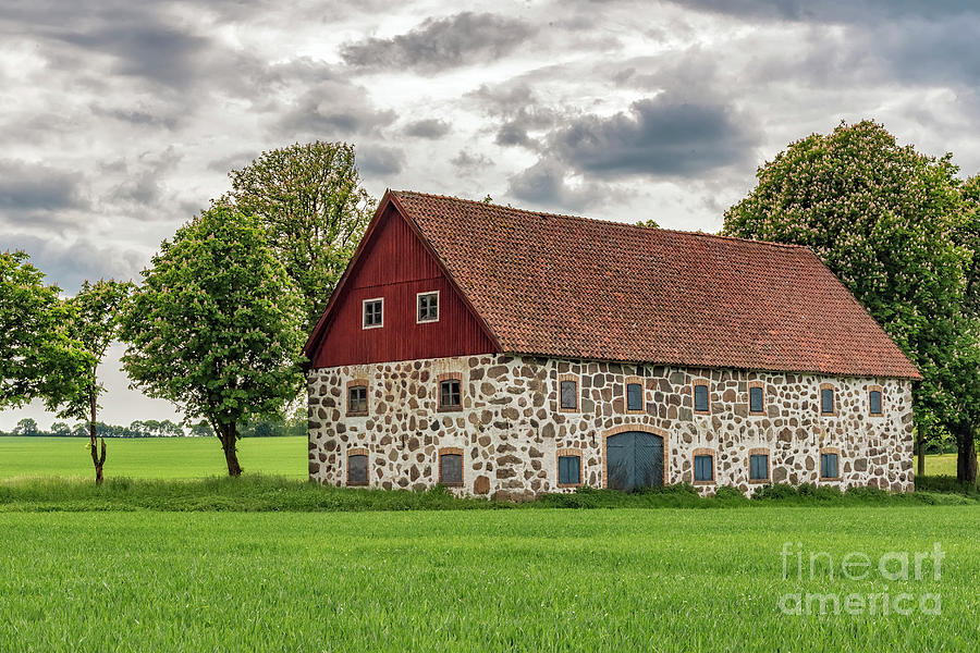 Stone barn Photograph by Antony McAulay