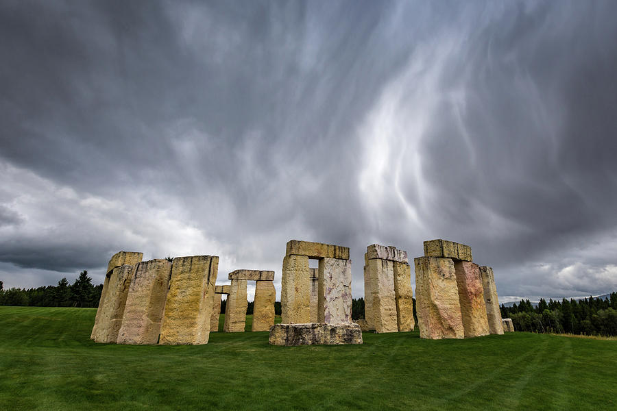 Stonehenge Photograph by David Hart