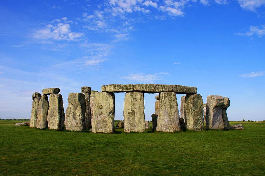 Stonehenge On a Clear Blue Day Photograph by Kamil Swiatek