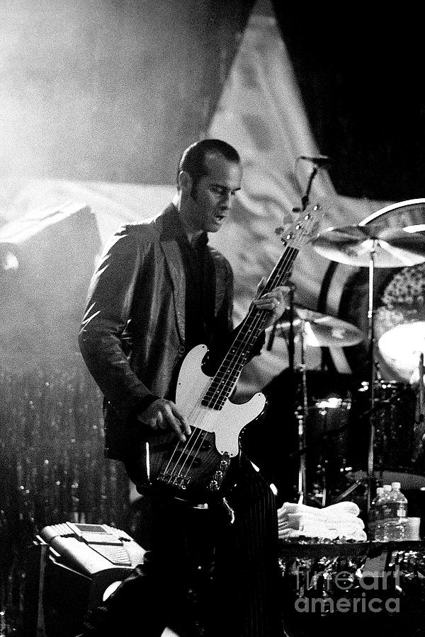 Stone Temple Pilots Photograph - STP-2000-Robert-0935 by Timothy Bischoff