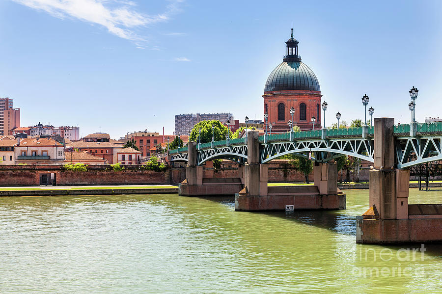 St.Pierre bridge in Toulouse Photograph by Elena Elisseeva