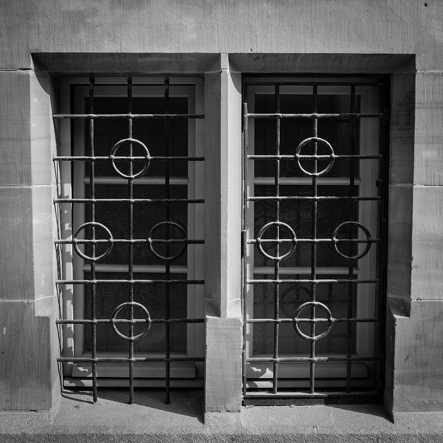 Strasbourg Window 06 B W Photograph by Teresa Mucha