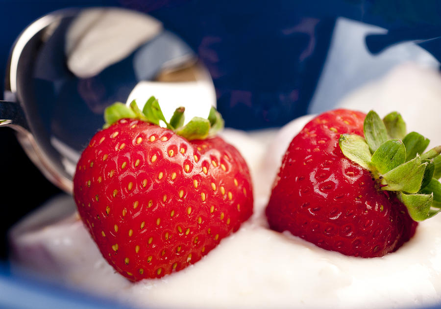Strawberry Photograph - STRAWBERRIES IN CREAM close-up food still-life of berries for breakfast or dessert by Andy Smy