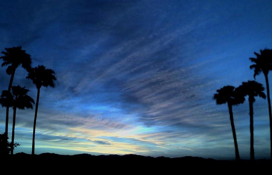 Nature Photograph - Streaked Sunrise by Kevin D Davis