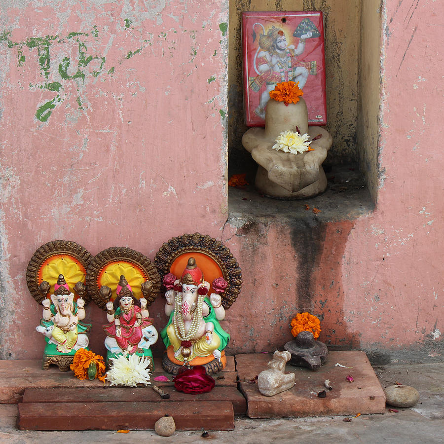 Street Temple, Haridwar Photograph by Jennifer Mazzucco