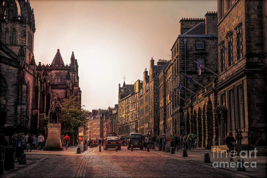 Streets of Edinburgh Scotland  Photograph by Chuck Kuhn