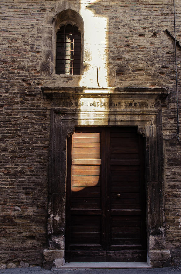 Streets of Italy - An ancient door 2 Photograph by AM FineArtPrints